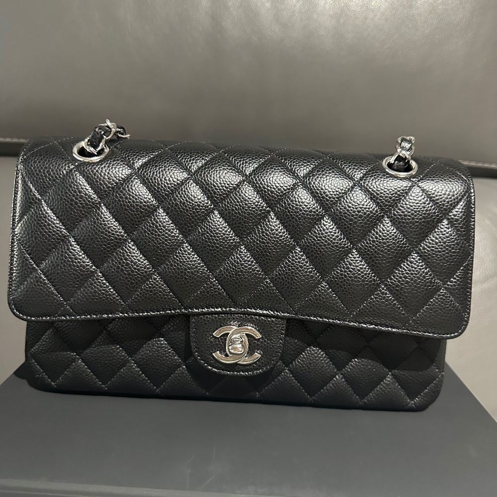 Chanel Classic Medium Double Flap